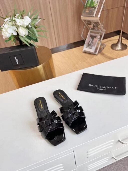 Replica YSL Fake Saint Laurent Tribute Slides In Black Patent Leather 4
