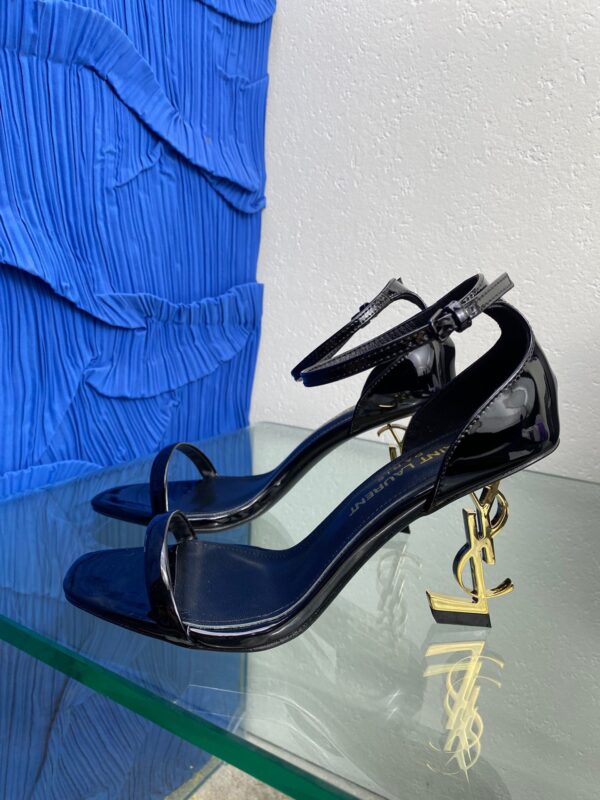 Replica YSL Saint Laurent Opyum Pumps In Tpu And Patent Leather With Black Heel 24